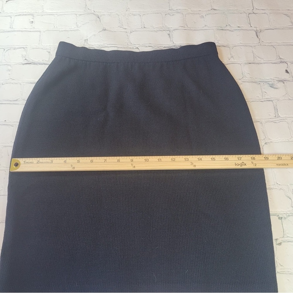 St. John Designer Black knot Pencil Skirt for Work size 4 - Picture 7 of 7